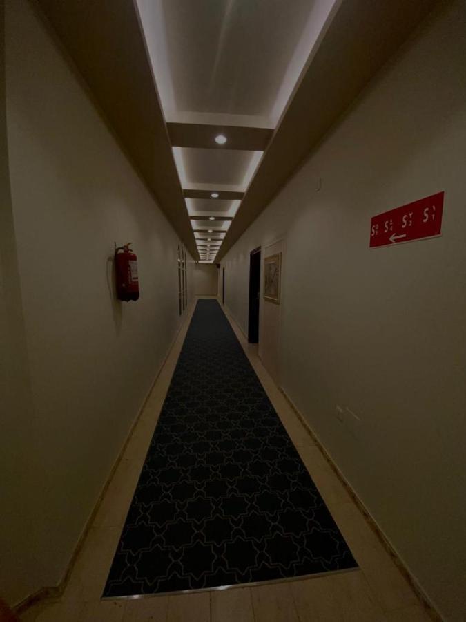 فندق ادوماتو Adomato Hotel Dawmat al-Jandal Exterior photo
