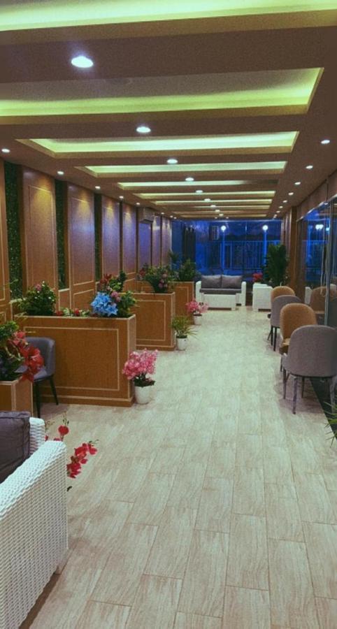 فندق ادوماتو Adomato Hotel Dawmat al-Jandal Exterior photo